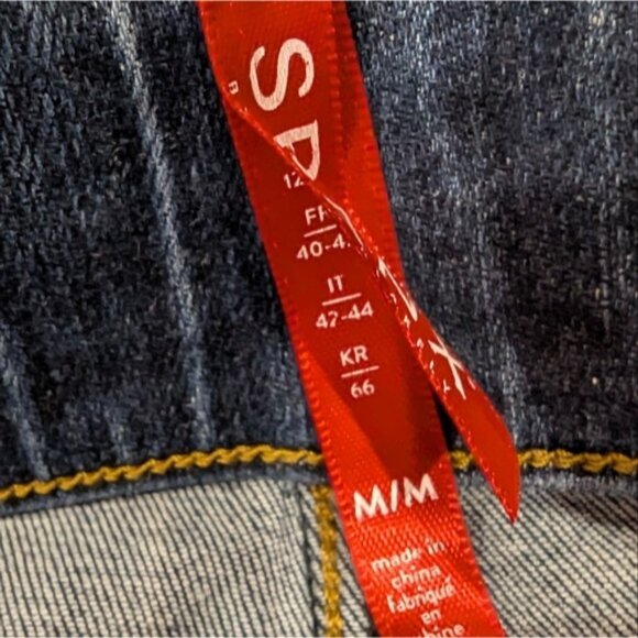 Spanx Distressed Skinny Jeans Raw Hem Size medium - Picture 4 of 8